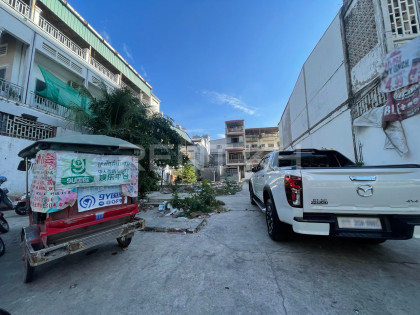 Land for Rent at Tuol Tumpung Land in Phnom Penh Capital
