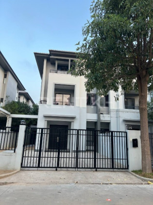 Twin Villa for Rent at Borey Chip Mong Land 598 Villa in Phnom Penh Capital