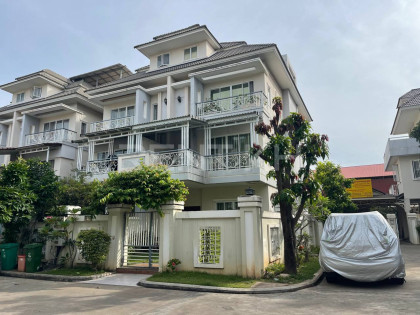 LA for Rent at Borey Phnom Penh Thmey Villa in Phnom Penh Capital