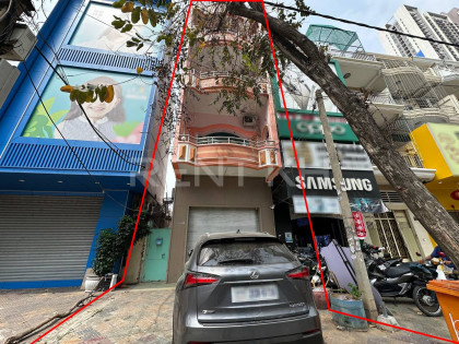 Shophouse for Rent at  BKK1 Flat in Phnom Penh Capital