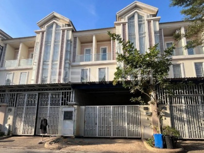 Link Villa for Rent at Borey Chip Mong Sensok Villa in Phnom Penh Capital
