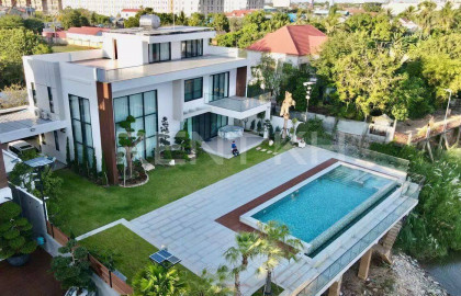 Single Villa for Rent at Chrouy Changvar 6A Villa in Phnom Penh Capital