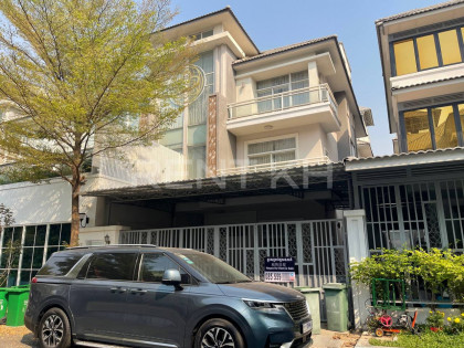 Twin Villa for Rent at Borey Orkidē 2004 Villa in Phnom Penh Capital