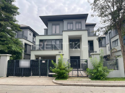 Queen II Villa for Rent at Borey Chip Mong Land, Grand Phnom Penh City Villa in Phnom Penh Capital