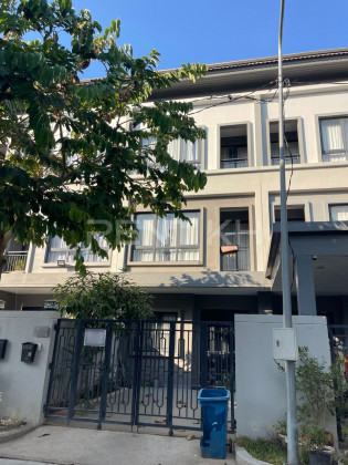 Link House for rent at Borey Chip Mong 6A Villa in Phnom Penh Capital