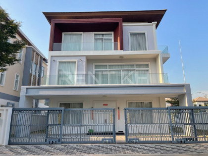 Queen Villa for Rent at Borey Orkide The Botanic City Villa in Phnom Penh Capital