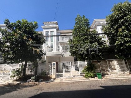 Twin Villa for Rent at Borey Pipup Thmey Sensok Villa in Phnom Penh Capital