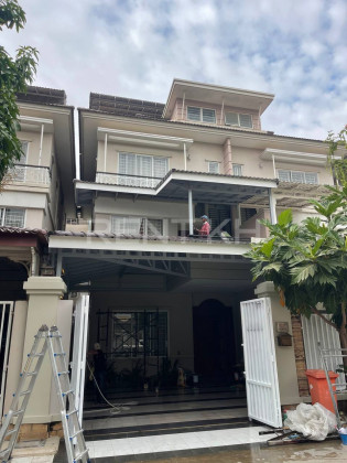 Twin Villa for Rent at Borey Peng Huoth, Phnom Penh Thmey Villa in Phnom Penh Capital