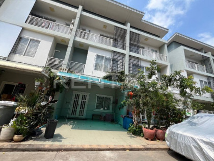 Link Villa for Rent at Borey Houth the Star Premier Villa in Phnom Penh Capital