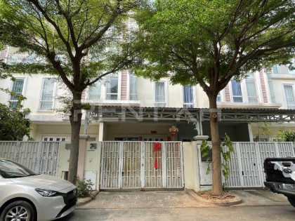 Link Villa for Rent at Borey Chip Mong Sensok Villa in Phnom Penh Capital