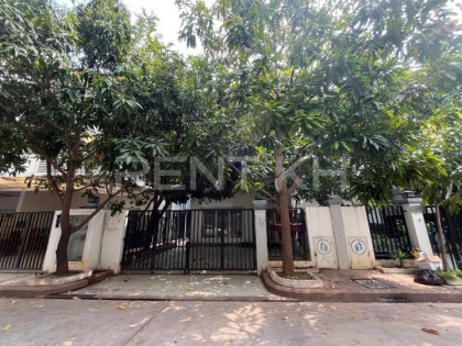 Twin Villa for Rent at Borey Houth the Star Premier Villa in Phnom Penh Capital