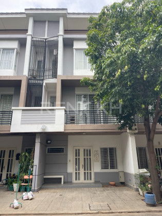 Link House LC2 for Rent at Borey Peng Huoth 6A Flat in Phnom Penh Capital