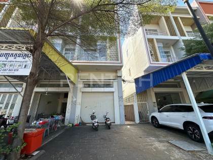 Shophouse at Borey Mekong Royal Flat in Phnom Penh Capital
