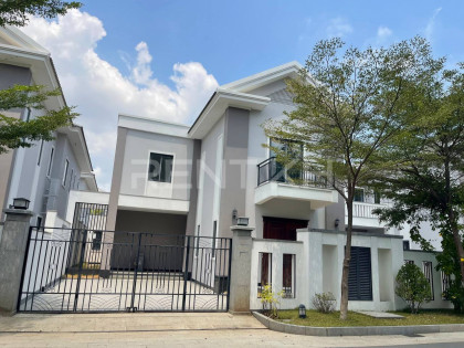 Villa for Rent at Borey Phnom Penh Park Villa in Phnom Penh Capital