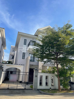 Twin Villa at Borey Phnom Penh Park Champa Villa in Phnom Penh Capital