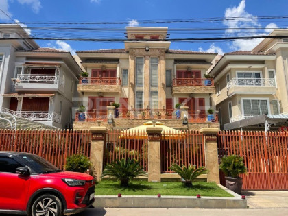 Twin Villa for Rent at Borey Pipup Thmey Sensok Villa in Phnom Penh Capital