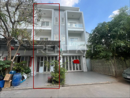 Link Villa for Rent at Borey Varina Villa in Phnom Penh Capital