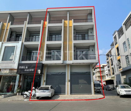 Shop House at Tumnob Tuek Flat in Phnom Penh Capital