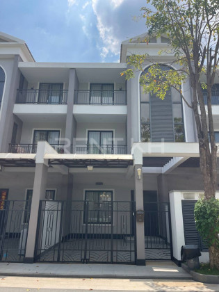 ផ្ទះជួលនៅបុរីភ្នំពេញផាកជ្រោយចង្វារ Villa in Phnom Penh Capital