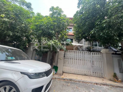 Twin Villa for Rent  at Borey Peng Huoth Phumin Villa in Phnom Penh Capital