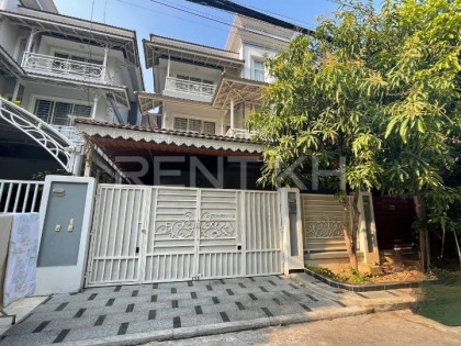 Twin Villa for Rent at Borey Piphub Thmey Villa in Phnom Penh Capital