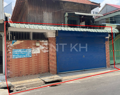 Shop House for Rent at near Toul Tompong Market Flat in Phnom Penh Capital