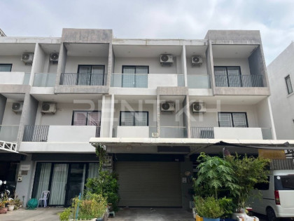 Link House for Rent in Borey ARATA Villa in Phnom Penh Capital