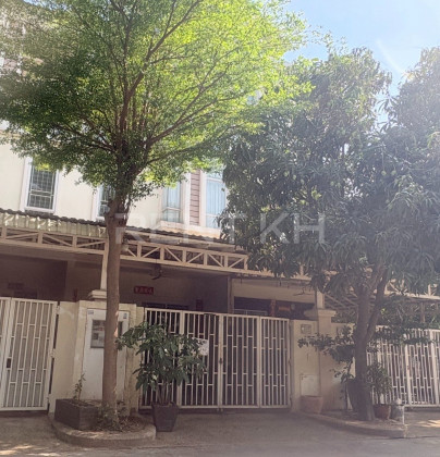 Link House For Rent at Borey Chip Mong Sen Sok Villa in Phnom Penh Capital