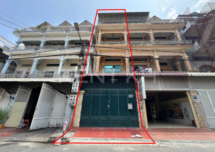 Shop House for Rent at near Toul Tompong Market Flat in Phnom Penh Capital