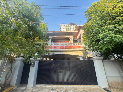 Queen Villa for Rent at Borey Villa Toul Sangkae Villa in Phnom Penh Capital