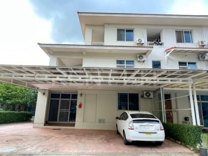 Link House Villa for Rent at Borey Camko City Villa in Phnom Penh Capital