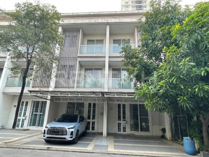 Link Villa rent in Borey Chip Mong Sen Sok Villa in Phnom Penh Capital