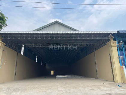 Warehouse for Rent Nearly Toul Pngror Market Warehouse in Phnom Penh Capital