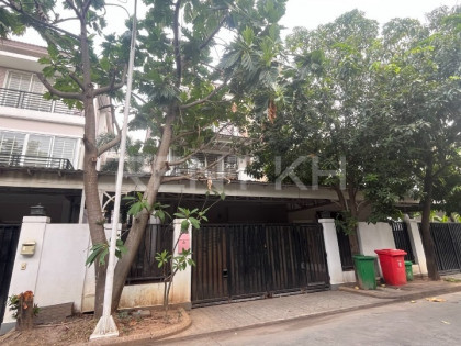 Twin  Villa for Rent at Borey Peng Huoth The Star Emerald Villa in Phnom Penh Capital