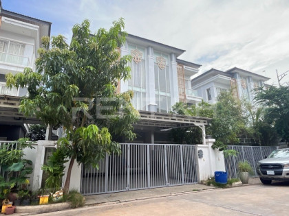 Twin Villa for Rent at Borey Varina Sen Sok Villa in Phnom Penh Capital