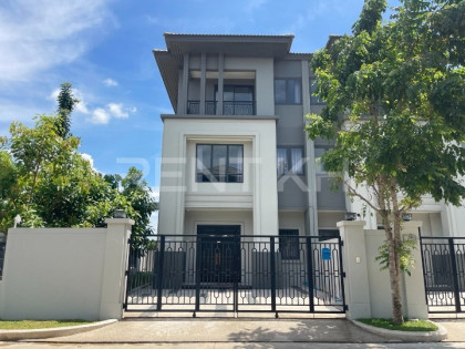 Twin Villa for Rent at Borey Chip Mong Grand Phnom Penh City Villa in Phnom Penh Capital