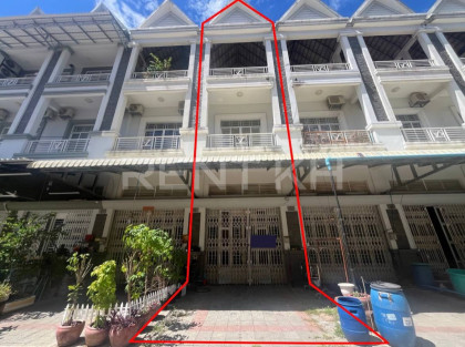 Flat for Rent​ Near ChhukMeas Market Flat in Phnom Penh Capital