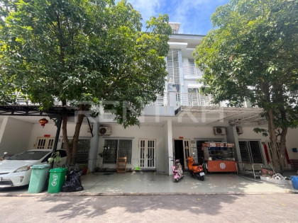 Link Villa for Rent at Borey Peng Huoth The Star Emerald Villa in Phnom Penh Capital