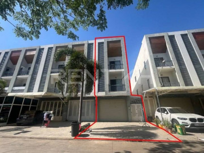 Link House for Rent at Borey Arata Sensok Flat in Phnom Penh Capital