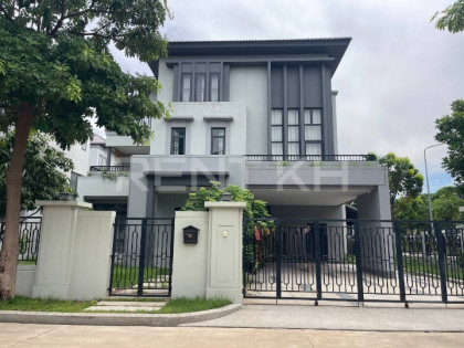 Single Villa for Rent at Borey Chip Mong Park land 50m Villa in Phnom Penh Capital