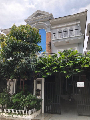 Twin Villa for Rent at Borey Vimean Phnom Penh Villa in Phnom Penh Capital