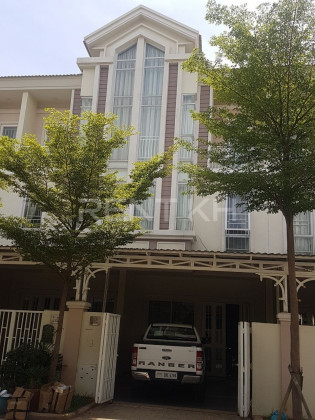 Link House For Rent at Borey Chip Mong Sen Sok Flat in Phnom Penh Capital