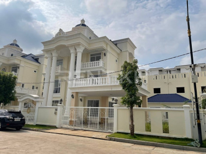 Single villa for rent at Borey Blue Diamond 6A Villa in Phnom Penh Capital