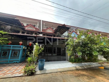Twin villa for rent at  Borey Pipup Thmey Sen Sok Villa in Phnom Penh Capital