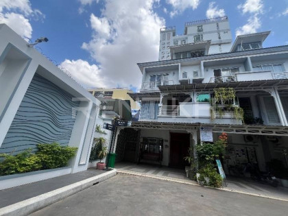 Twin villa for rent at Borey PengHout The Star Emerald Villa in Phnom Penh Capital