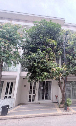 Link House for Rent​ at Borey Varina Sensok Villa in Phnom Penh Capital