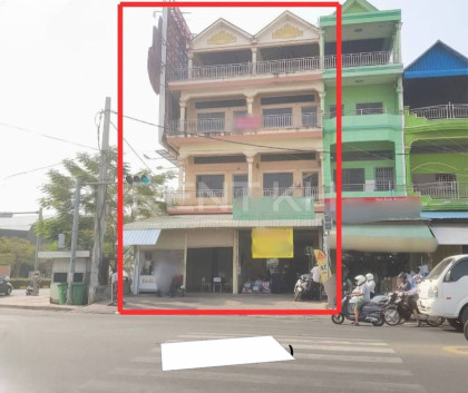 Shop House for Rent at Sangkat Srah chak Flat in Phnom Penh Capital