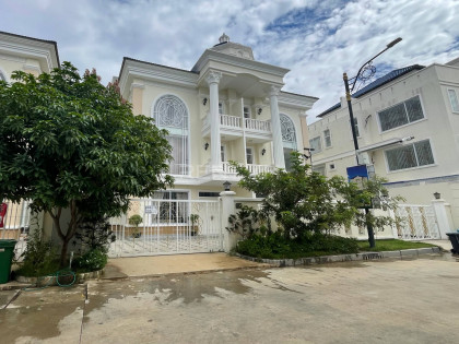 Single villa for rent at Borey Blue Diamond 6A Villa in Phnom Penh Capital