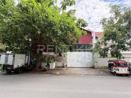 Warehouse for Rent at Tuol Kork Warehouse in Phnom Penh Capital
