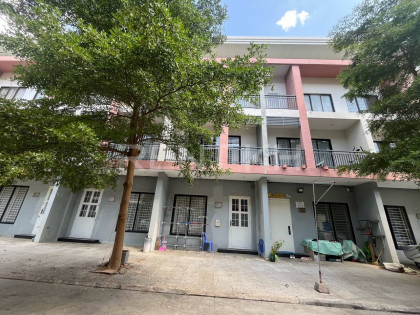 Link Villa for Rent at Borey ARATA Sensok Villa in Phnom Penh Capital